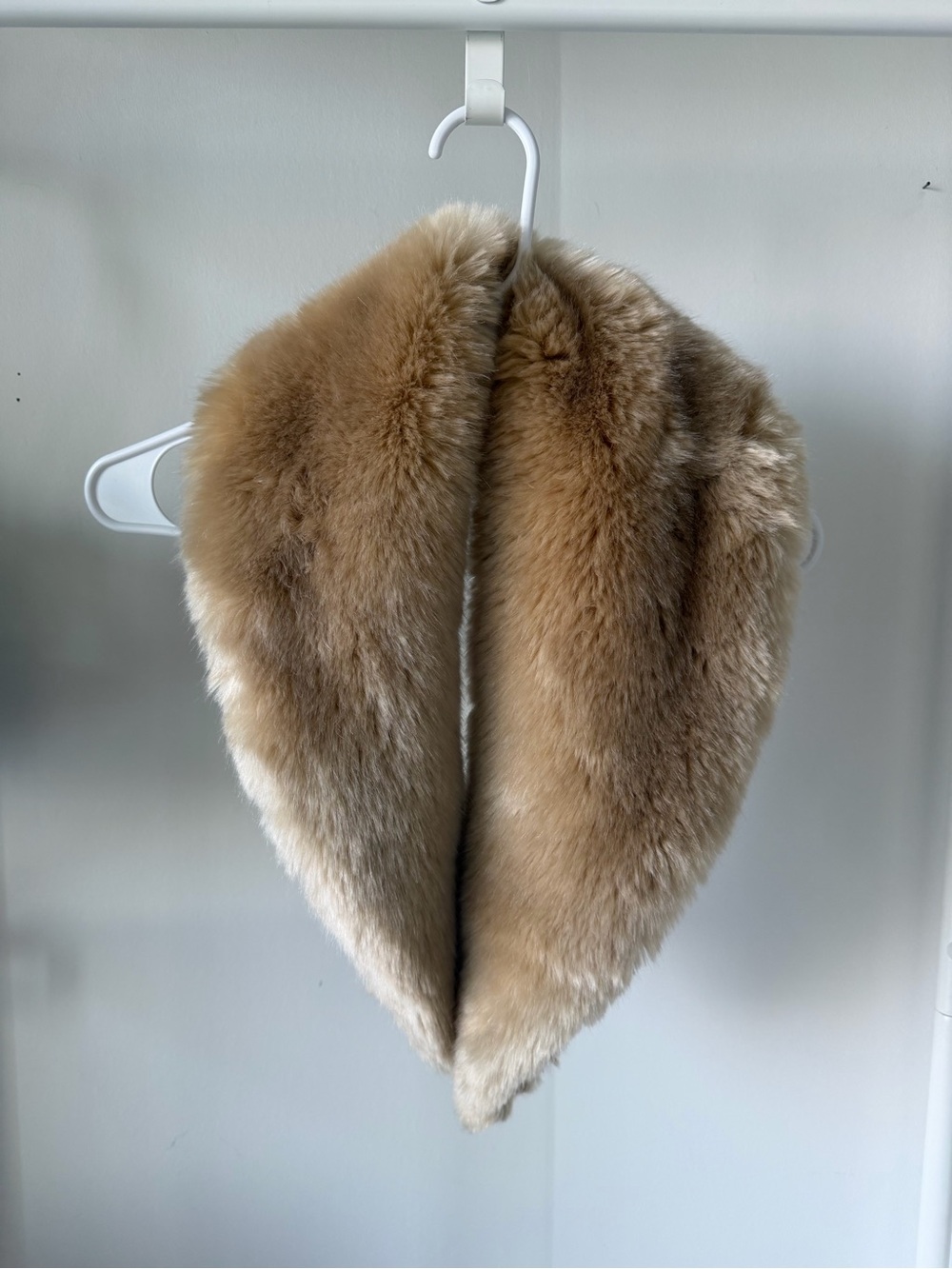 Babaton Faux Fur Collar – Camel